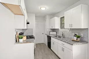 5219 Myrtlewood St, Houston, TX 77033 - Photo 15