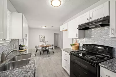 5219 Myrtlewood Street, Houston, TX 77033 - Photo 17