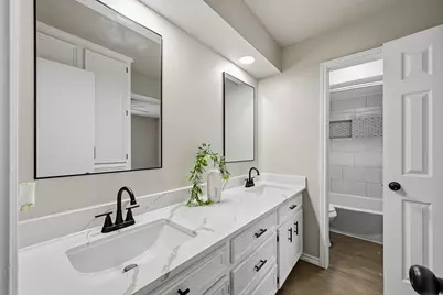 6714 Brittany Park Lane, Houston, TX 77066 - Photo 37