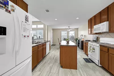 9920 Climbing Tree Street, Conroe, TX 77385 - Photo 9