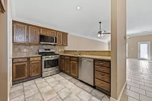 11353 Windlass Ln, Willis, TX 77318 - Photo 7