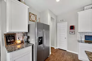 13009 Leisure Cove Dr, La Marque, TX 77568 - Photo 11