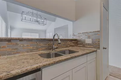 5210 Shirley Street, Baytown, TX 77521 - Photo 15