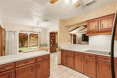 631 Bayview Drive, El Lago, TX 77586 - Photo 9