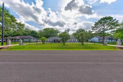 4710 Sylvia Lane, Manvel, TX 77578 - Photo 3