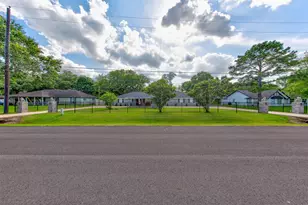 4710 Sylvia Ln, Manvel, TX 77578 - Photo 3