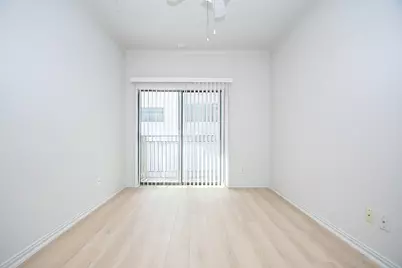 9400 Bellaire Boulevard #607, Houston, TX 77036 - Photo 17