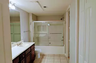 7575 Kirby Dr, Houston, TX 77030 - Photo 5