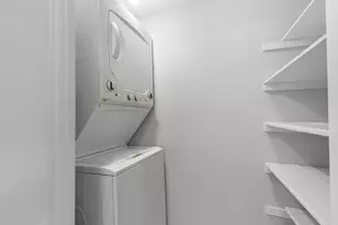 2100 Wilcrest Dr, Houston, TX 77042 - Photo 19