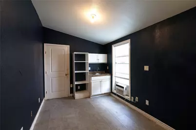 7613 Appleton Street, Houston, TX 77022 - Photo 15