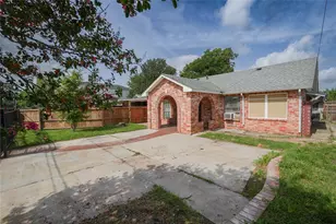 7613 Appleton St, Houston, TX 77022 - Photo 3