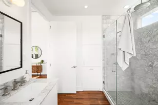 768 E 16th St, Houston, TX 77008 - Photo 41