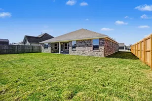 16 Keystone Ct, Angleton, TX 77515 - Photo 29
