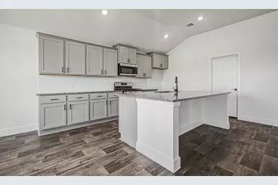 16 Keystone Court, Angleton, TX 77515 - Photo 13