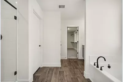 16 Keystone Court, Angleton, TX 77515 - Photo 21