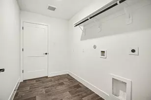 16 Keystone Ct, Angleton, TX 77515 - Photo 27