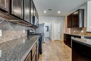 7638 Alum Ln, Baytown, TX 77521 - Photo 13