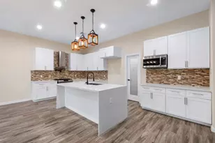 7402 Charred Pine Dr, Magnolia, TX 77354 - Photo 9