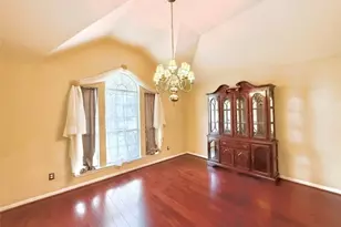 8514 Spotslyvania Ln, Houston, TX 77083 - Photo 3