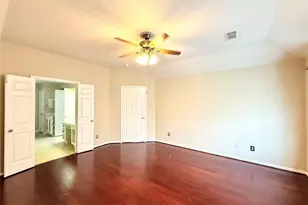 8514 Spotslyvania Ln, Houston, TX 77083 - Photo 11