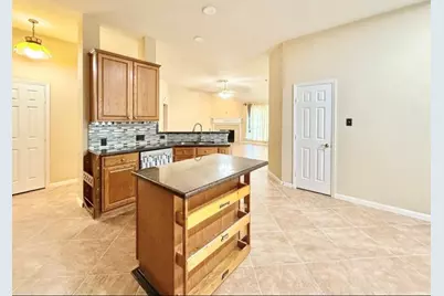 8514 Spotslyvania Lane, Houston, TX 77083 - Photo 7