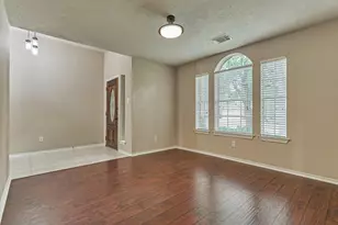 27 E Russet Grove Cir, The Woodlands, TX 77384 - Photo 7