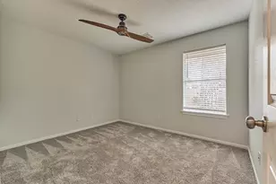 27 E Russet Grove Cir, The Woodlands, TX 77384 - Photo 27