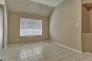 27 E Russet Grove Cir, The Woodlands, TX 77384 - Photo 17