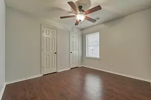 27 E Russet Grove Cir, The Woodlands, TX 77384 - Photo 25