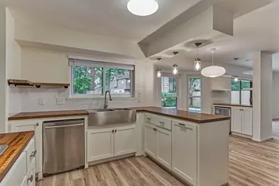 26 Sylvan Forest Drive, The Woodlands, TX 77381 - Photo 25