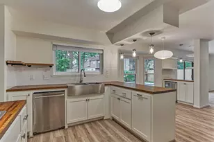 26 Sylvan Forest Dr, The Woodlands, TX 77381 - Photo 25