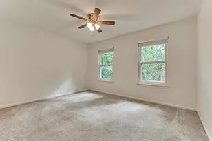 26 Sylvan Forest Dr, The Woodlands, TX 77381 - Photo 35