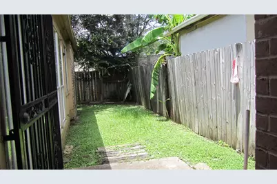 12461 Wellington Park Drive, Houston, TX 77072 - Photo 13