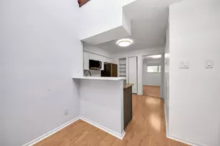 2425 Holly Hall St, Houston, TX 77054 - Photo 5