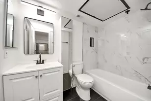 2425 Holly Hall St, Houston, TX 77054 - Photo 9