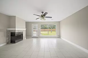 7010 Pembrough Ln, Katy, TX 77494 - Photo 3