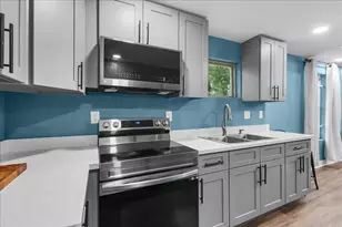 9306 Bertwood St, Houston, TX 77016 - Photo 9