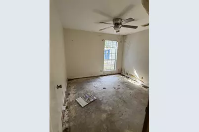 1321 Sagebrush Street, Angleton, TX 77515 - Photo 11