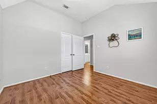 3655 Royal Royce Dr, Houston, TX 77042 - Photo 39