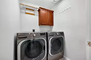 3655 Royal Royce Dr, Houston, TX 77042 - Photo 19