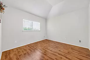 3655 Royal Royce Dr, Houston, TX 77042 - Photo 35