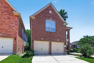 3655 Royal Royce Dr, Houston, TX 77042 - Photo 3