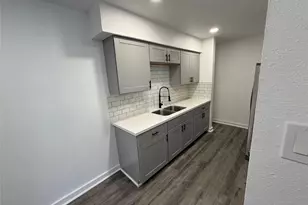 8034 Antoine Dr, Houston, TX 77088 - Photo 7