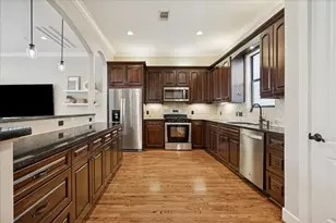 934 W 22nd St, Houston, TX 77008 - Photo 17