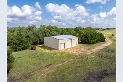 7650 Rolling Creek Road, Burton, TX 77835 - Photo 21