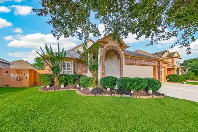 946 Maresca Lane, League City, TX 77573 - Photo 3
