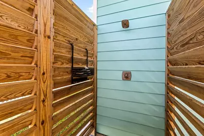 4102 Grayson Drive, Galveston, TX 77554 - Photo 23