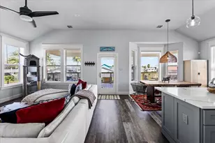 4102 Grayson Dr, Galveston, TX 77554 - Photo 5