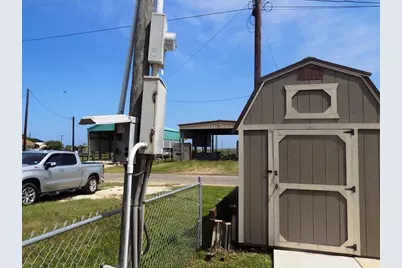 638 County Road 209, Sargent, TX 77414 - Photo 23