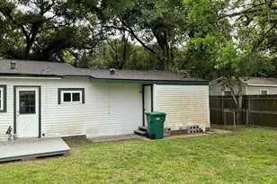 1910 Little St, La Marque, TX 77568 - Photo 13